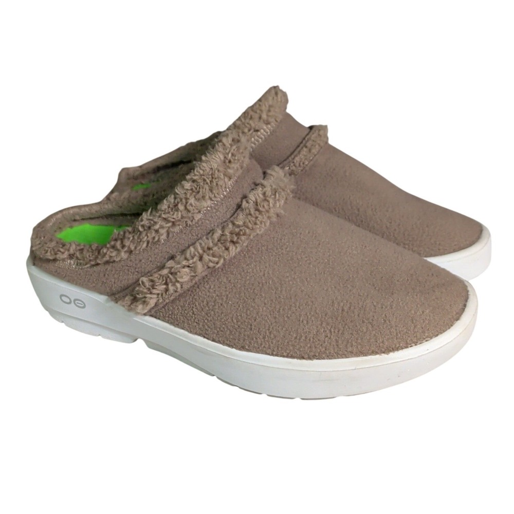 OOFOS OOcoozie Low Shoes Womens Size 9 Brown Casual Slip On Recovery Faux Fur